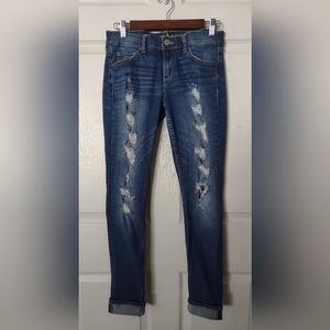 🌻 Arizona Jean Company Women's Size 8 distressed skinny jeans